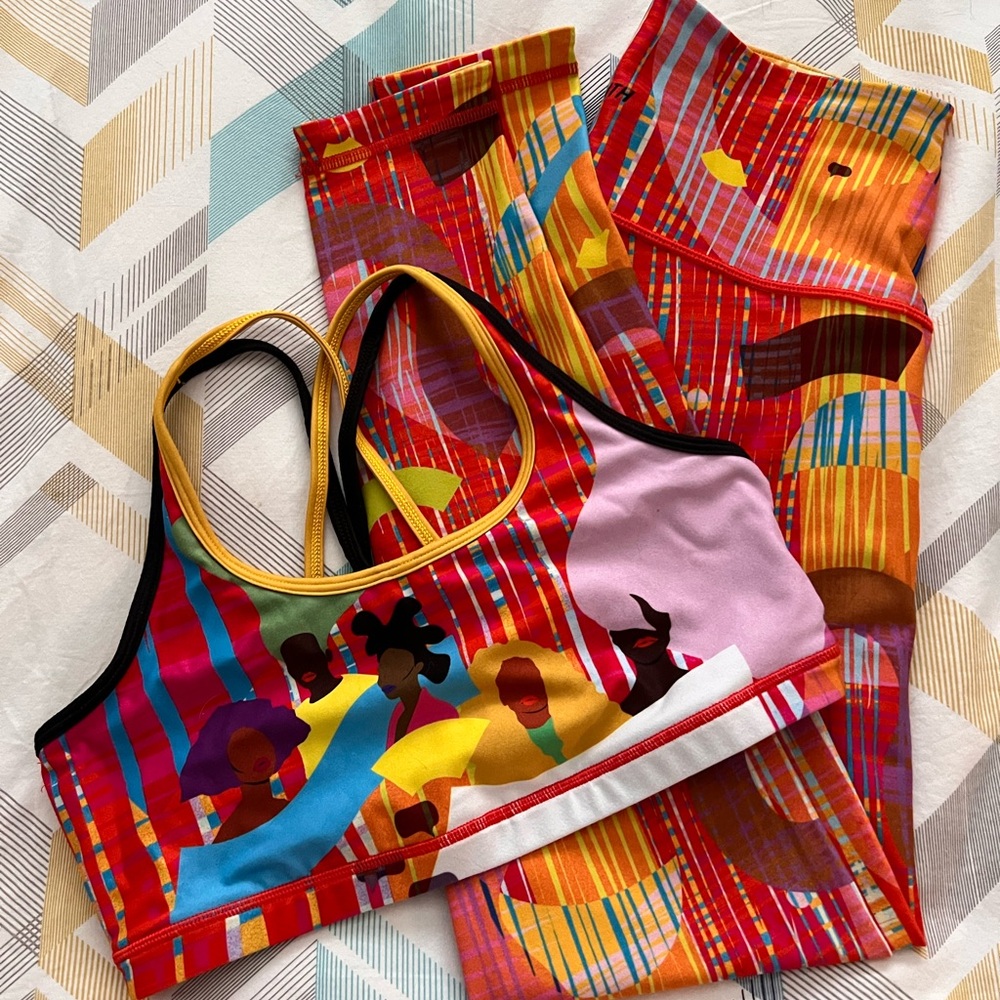 Limited Edition Peloton x Monica Ahanonu Sports Bra and Leggings SET (Large)